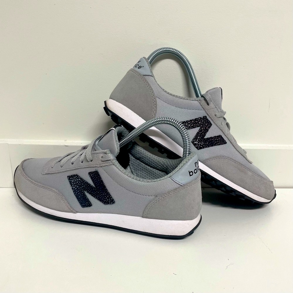 New Balance 410 Casual Women’s Sneaker